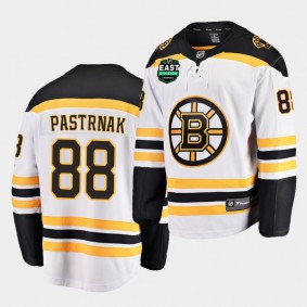 Boston Bruins David Pastrnak 2021 East Division Patch White Jersey Away