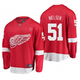 Men's Frans Nielsen #51 Detroit Red Wings Home Red #7 Patch Jersey